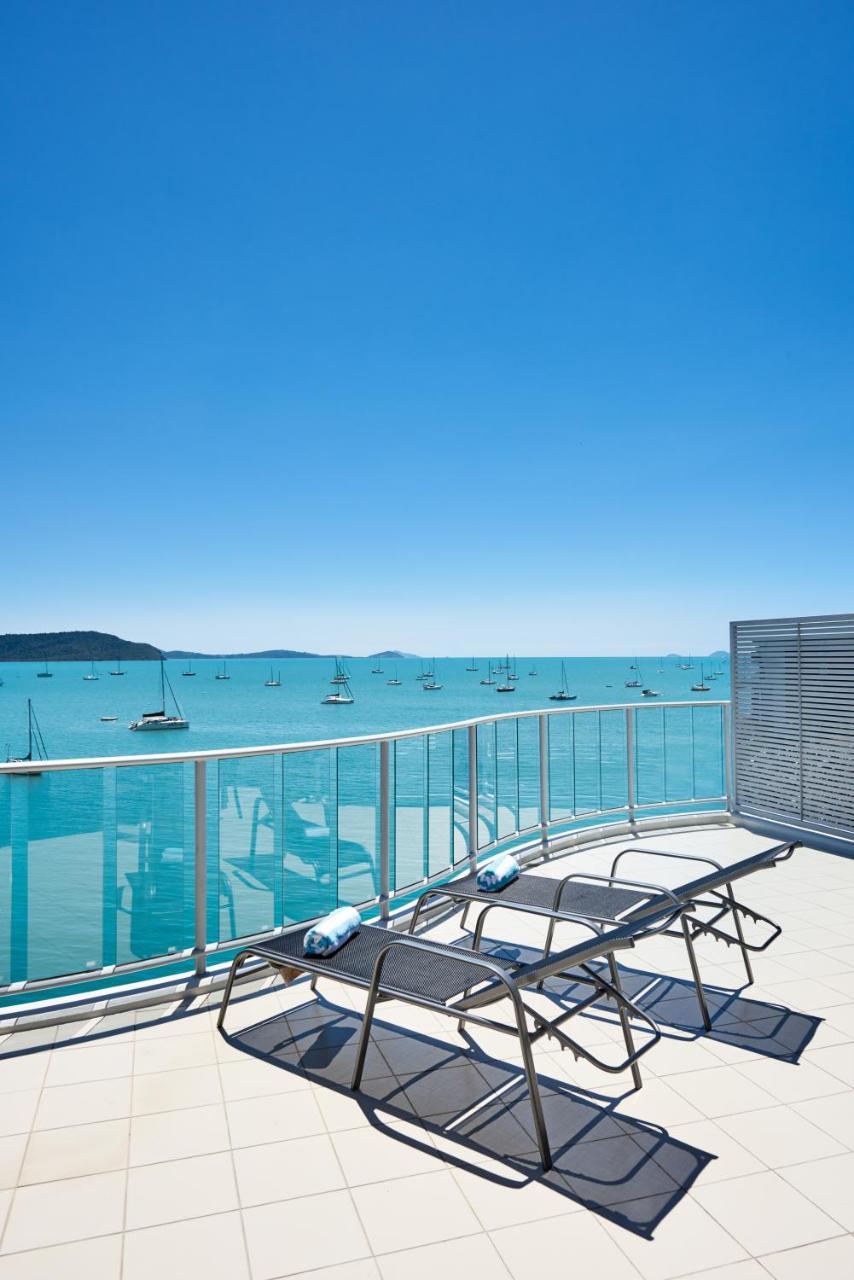 At Marina Shores Airlie Beach Exterior photo View of the bay from the hotel